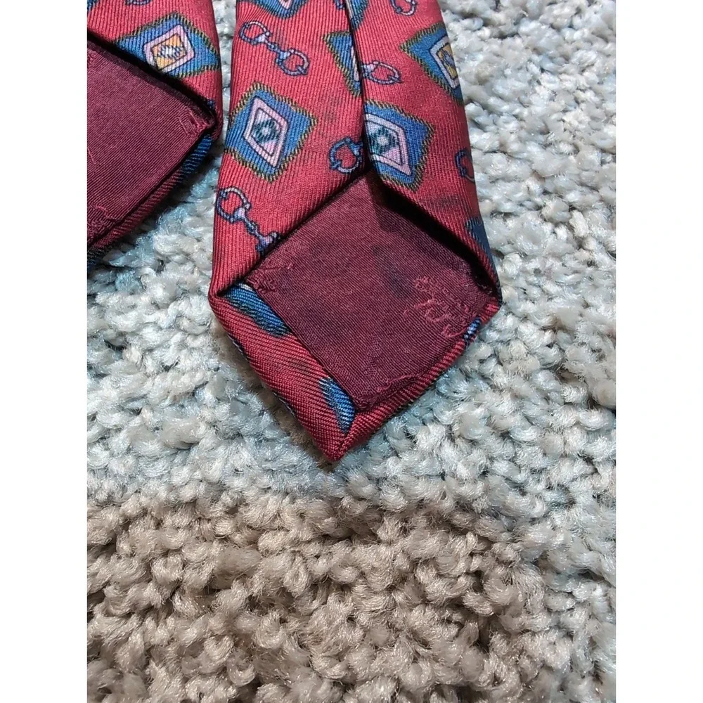 GUCCI Silk Tie Burgundy‎ Red Horse Bit Diamond Pattern Men's Made in Italy